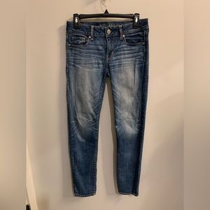 American Eagle Women’s Skinny Jeans size 4